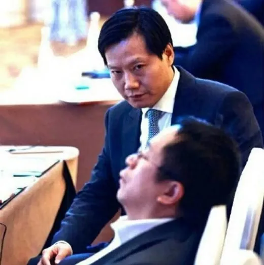 雷军马斯克国宴自拍，炸出多少玻璃心