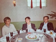 习近平的手我也摸过