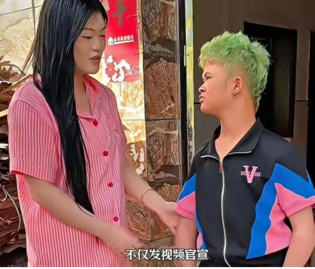 18岁小马云要当爸爸了 女友自爆怀双胞胎 18岁小马云要当爸爸了 女友自爆怀双胞胎