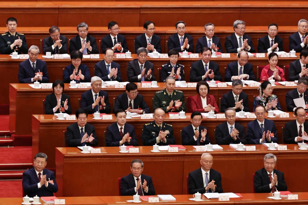 缺乏制度性替代選項,使得即使發生危機,中國也不太可能導向穩定民主轉型,更可能出現另一種威權形式。(法新社)