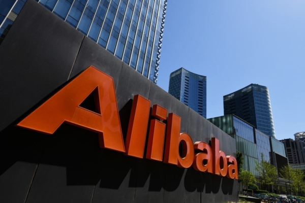 女子在阿里巴巴工作22年被裁 数十万网友围观
