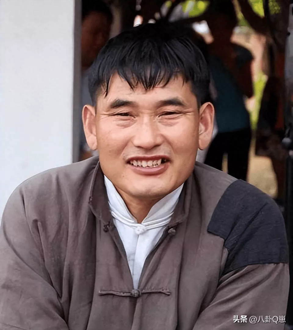 57岁朱之文近况曝光!5年旧事一句话,如今把儿子婚事风波说开了