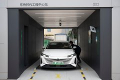 从宁德时代电池厂，看中美技术博弈变局