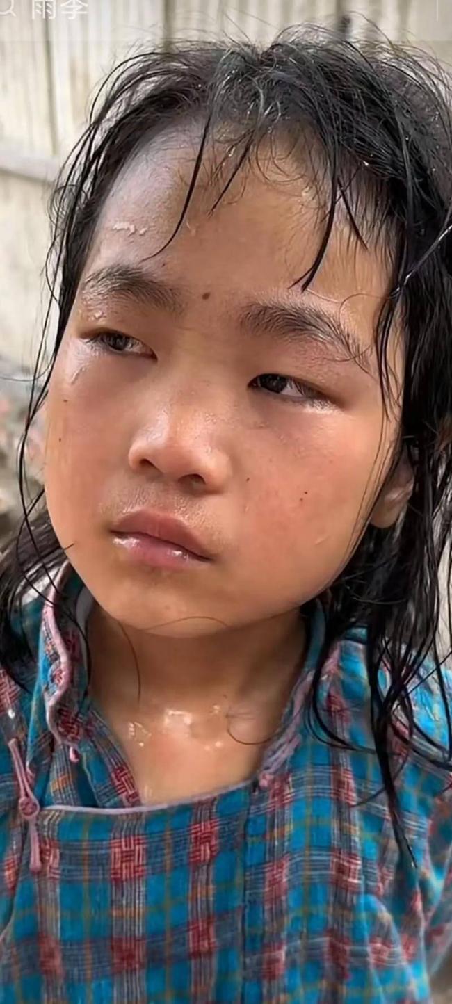 她抛下女儿裸捐588万出家，如今肠子悔青