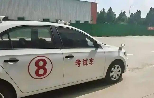 驾校风光不再!高考后没人学车了 驾校风光不再!高考后没人学车了