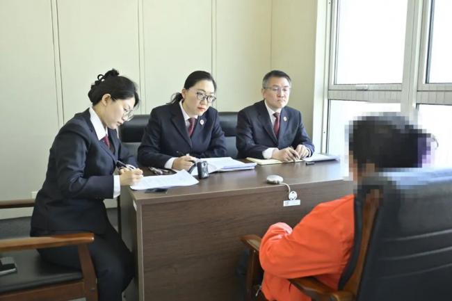 30年没离开过上海的保安 被北京法院判了