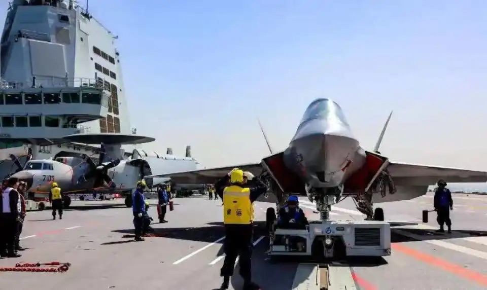 福建艦完成隱形戰機電磁彈射。 圖:翻攝自國平視野