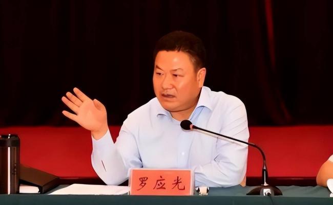 “官油子”落马:贪7亿工程,住1807平方豪宅 “官油子”落马:贪7亿工程,住1807平方豪宅